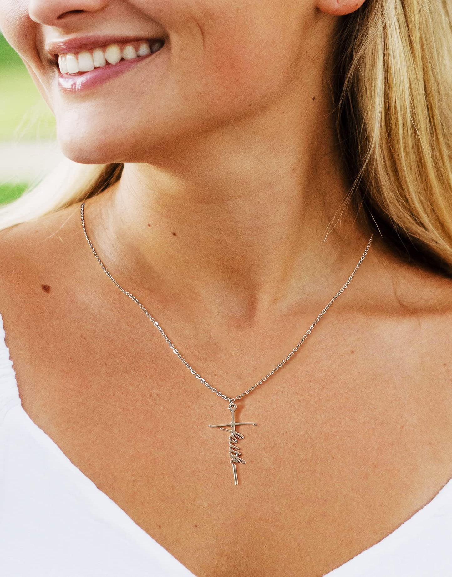 Lcherry Mom Cross Necklace for Women - Birthday Gifts for Mom, Religious Christian Jewelry Mother's Day Gifts for Women